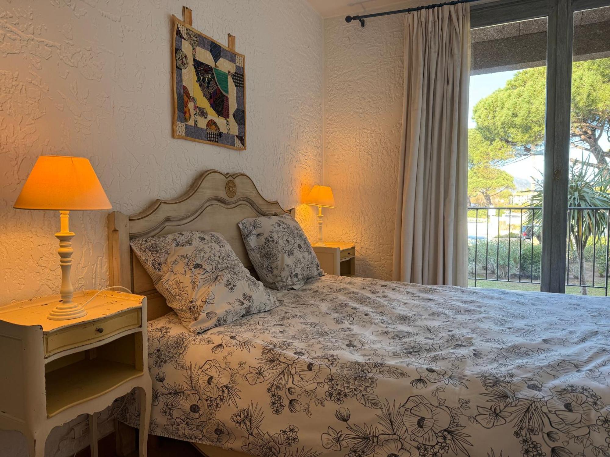 Les Marines De Cogolin Apartment Exterior photo
